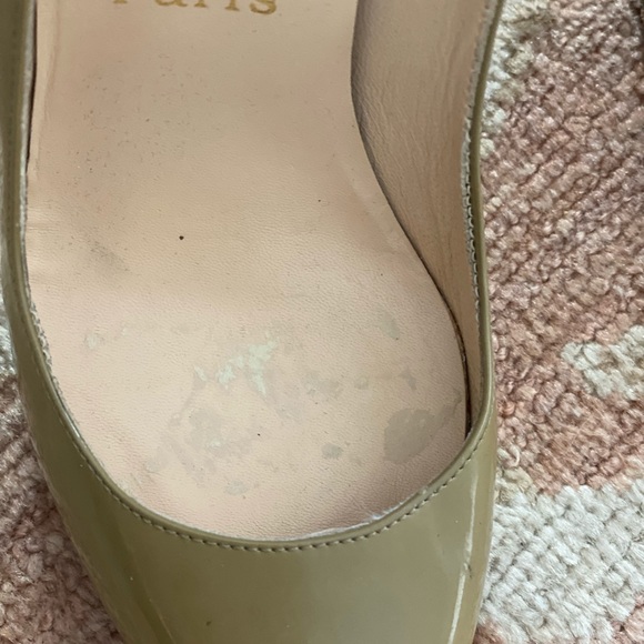 Christian Louboutin tan leather platform pumps - Picture 5 of 11